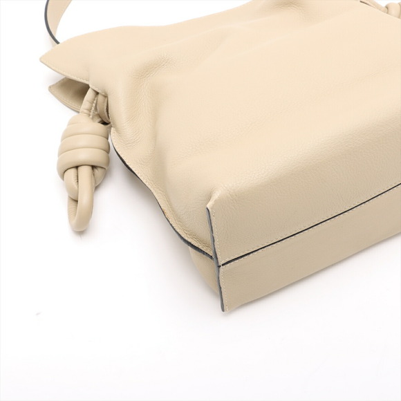Loewe Flamenco Shoulder Bag Leather Shoulder Bag Beige - Picture 4 of 8